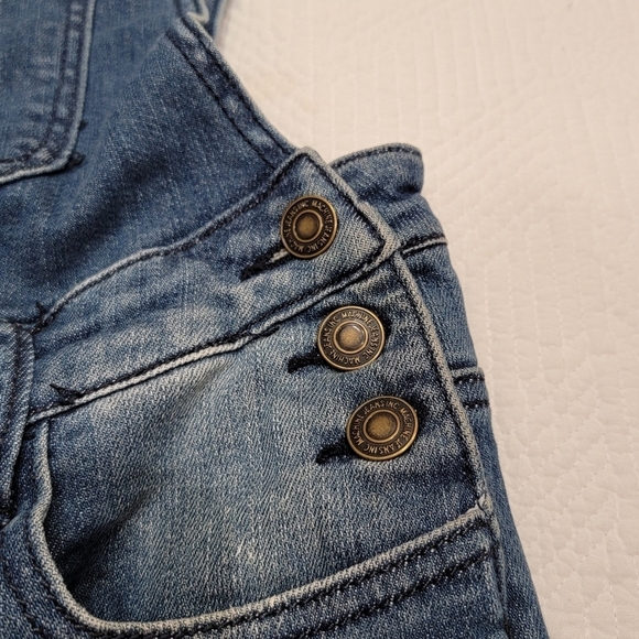 Machine size small distressed overalls. 29" inseam. Like new pre-owned condition - Picture 7 of 13
